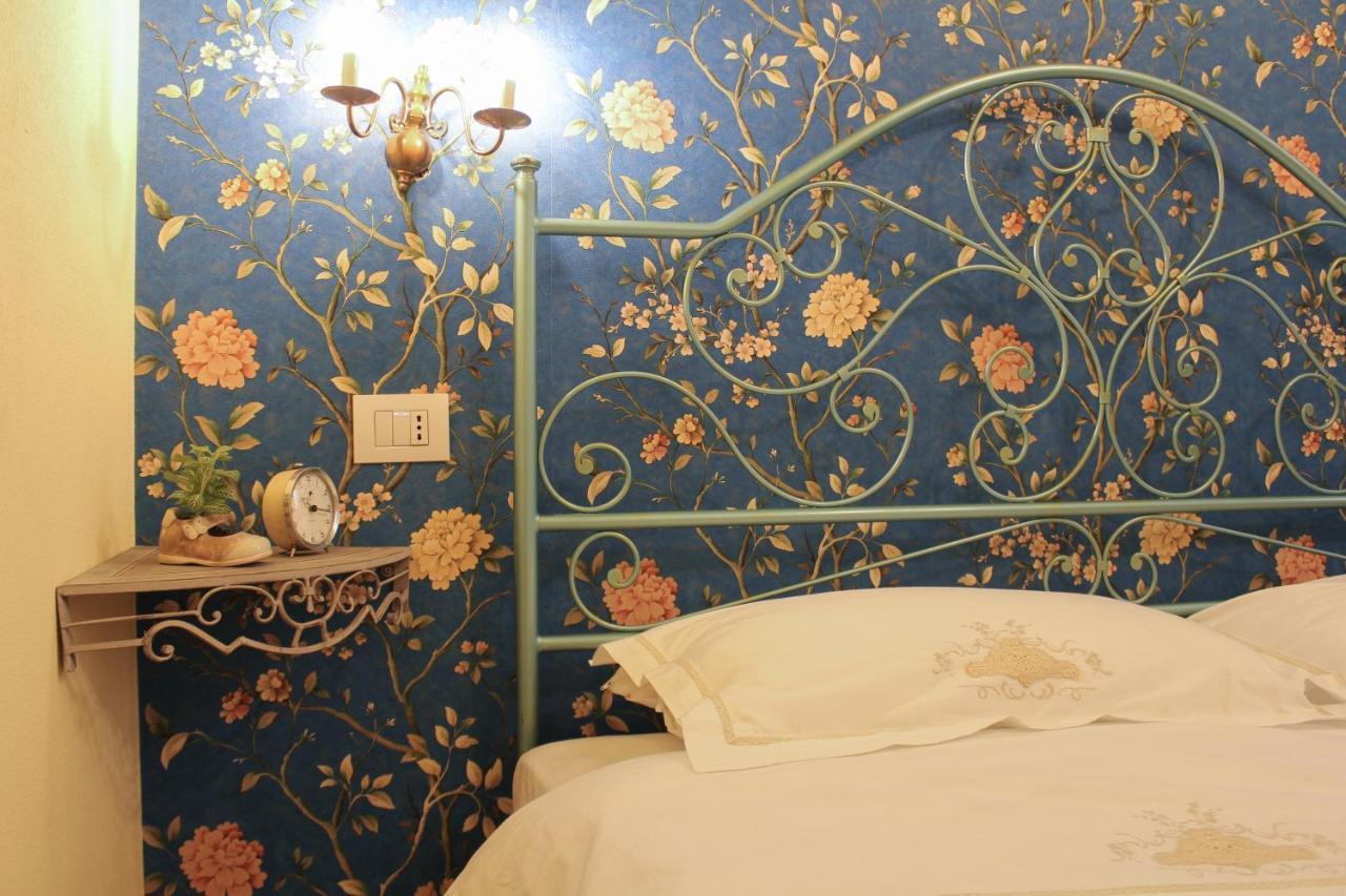 Bed and Breakfast Jacaranda Кальяри Экстерьер фото