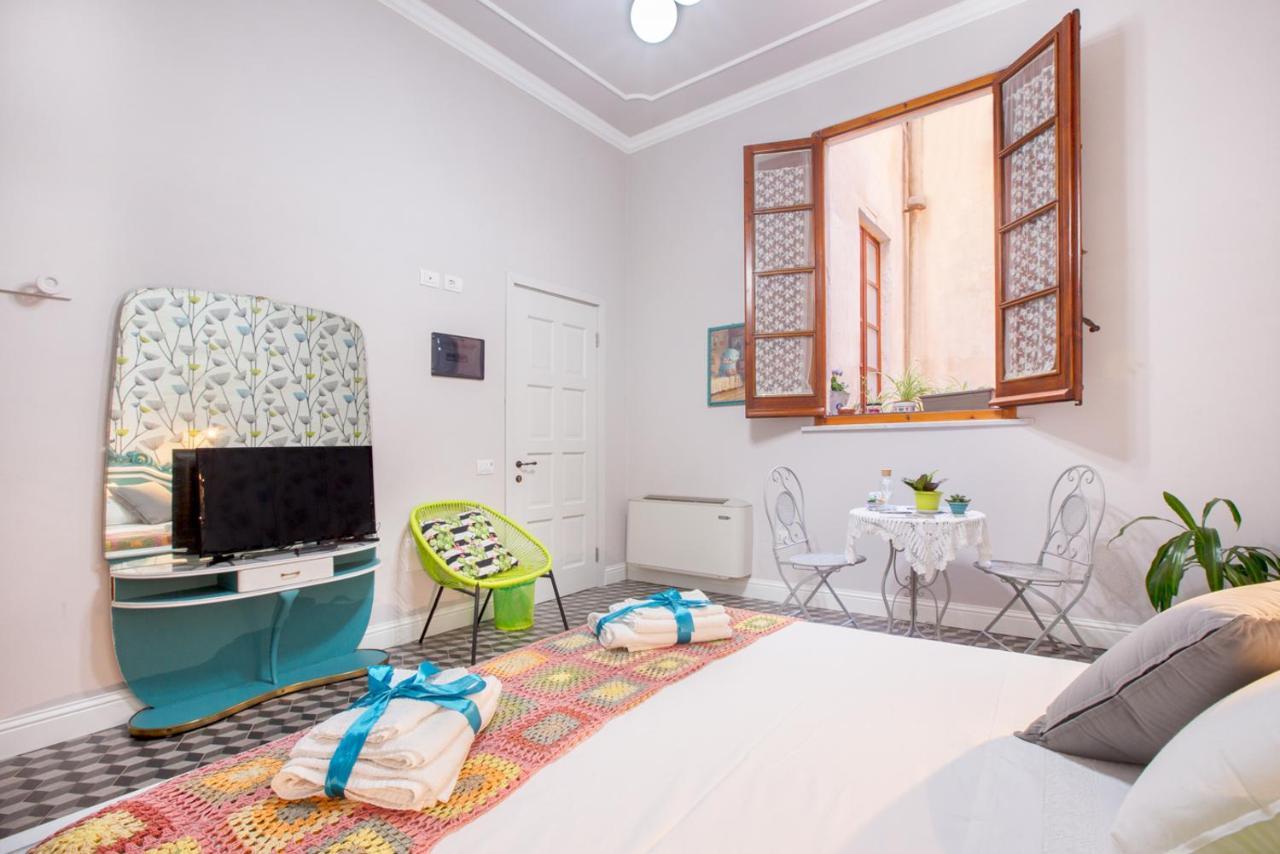 Bed and Breakfast Jacaranda Кальяри Экстерьер фото